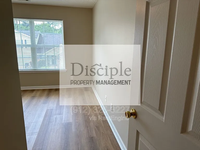 121 Aubrey Trl — Photo 29