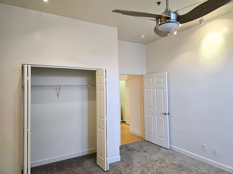 4500 Olive St — Photo 9