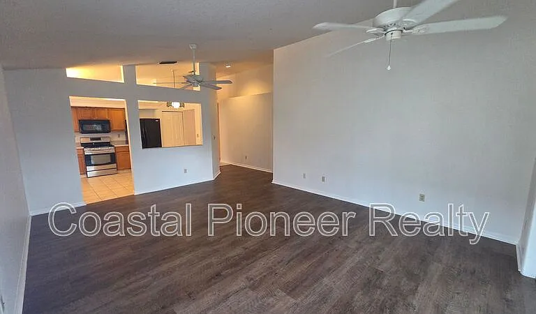 1731 Wakefield Dr — Photo 13
