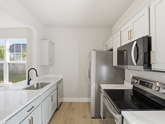 3rd image of 107 Virginia Ave