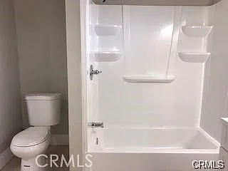 2 bed, 1.5 bath, 900 sqft, $2,400 — Photo 3