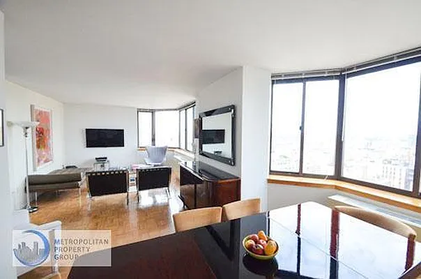 Rented by Metropolitan Property Group | media 1