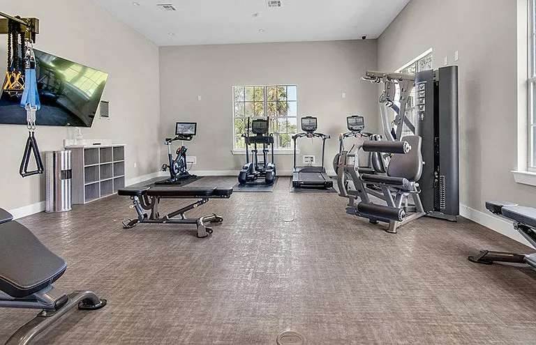 Marcus Pointe Grande Apartment Homes — Photo 32