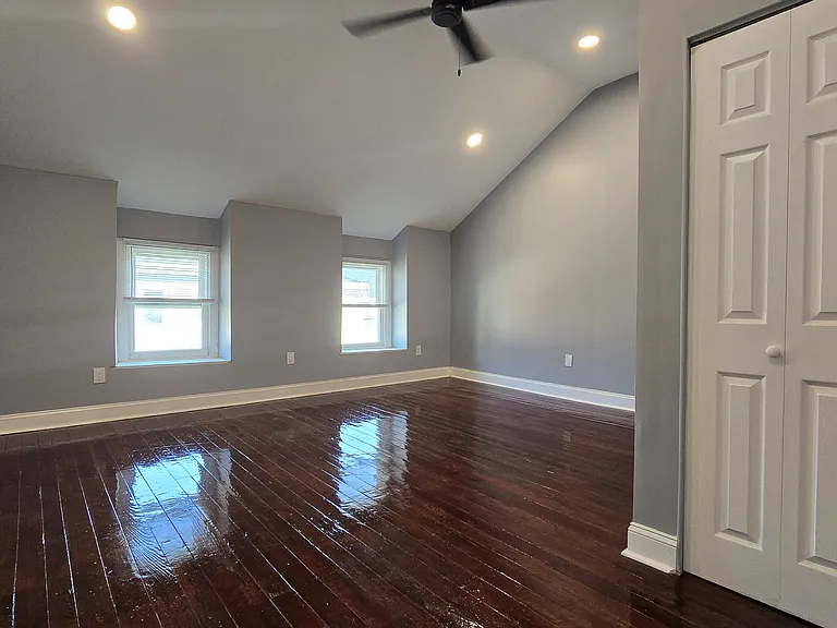129 Ripka St — Photo 24