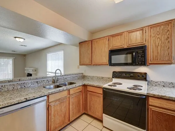 7040 W Olive Ave Unit 92, Peoria, AZ 85345
