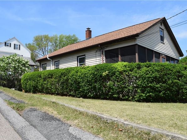 16 Arthur St, West Warwick, RI 02893