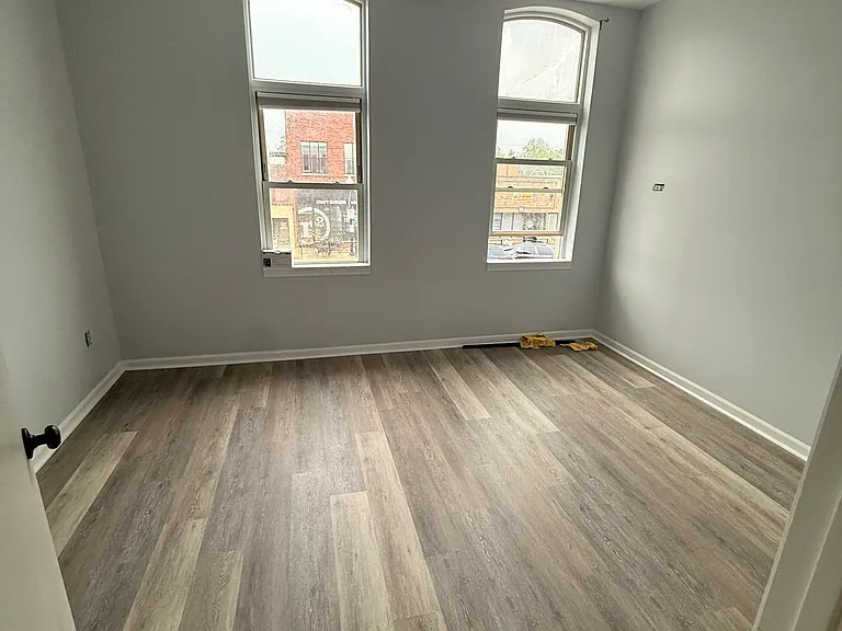 109 N Main St #1 — Photo 2