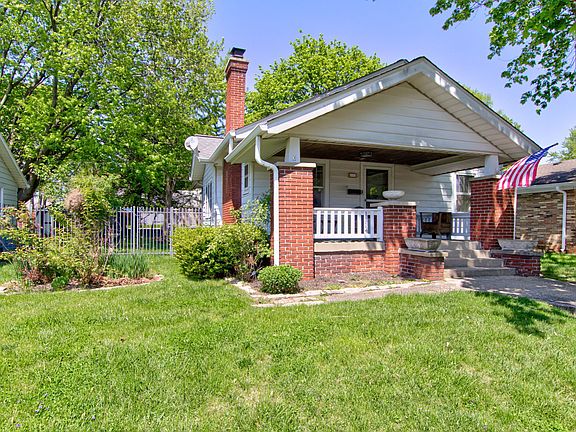 3rd image of 1114 E Markwood Ave