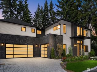 1588 102nd Avenue NE, Bellevue, WA 98004