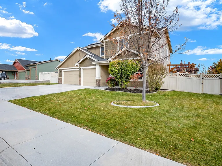 15648 Cumulus Way — Photo 39