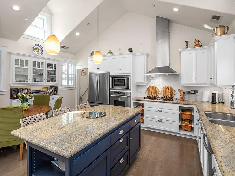 746 G Ave — Photo 12