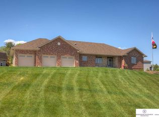 11824 S 224th St, Gretna, NE 68028