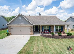 2038 Providence Rd, Statham, GA 30666