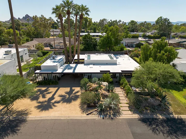 5311 E Mitchell Dr — Photo 33
