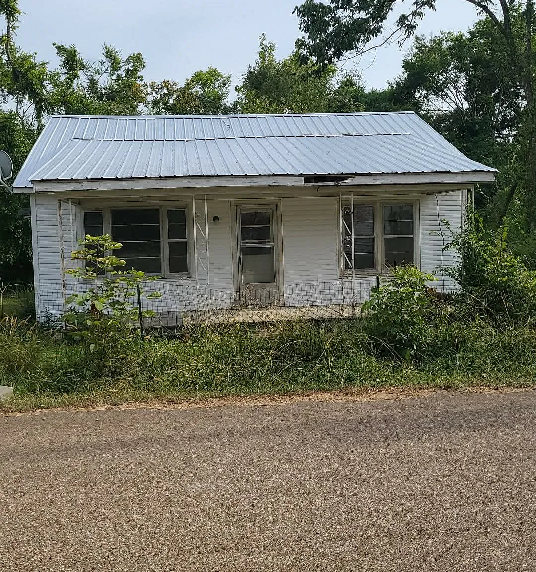 2 bed, 1000 sqft, $1,200 — Photo 1