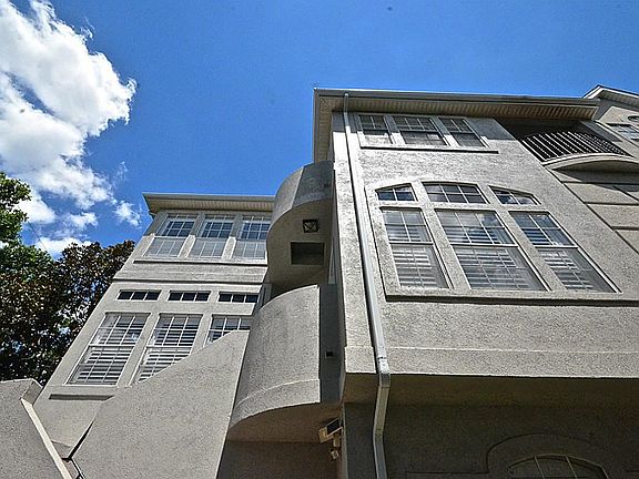 FRONT FACADE