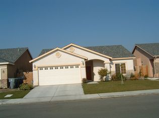 1017 Perkins Ave, Madera, CA 93637