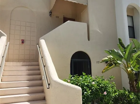 3320 Olympic Dr, Naples, FL