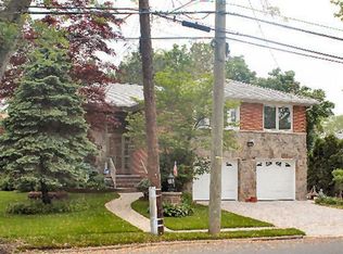 13839 11th Ave, Whitestone, NY 11357