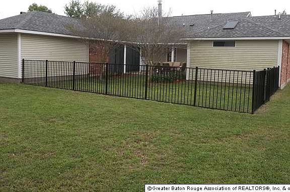 Aluminum fenced area for children.