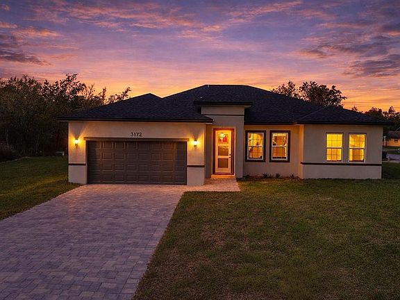 3rd image of 3172 SW 137th Loop