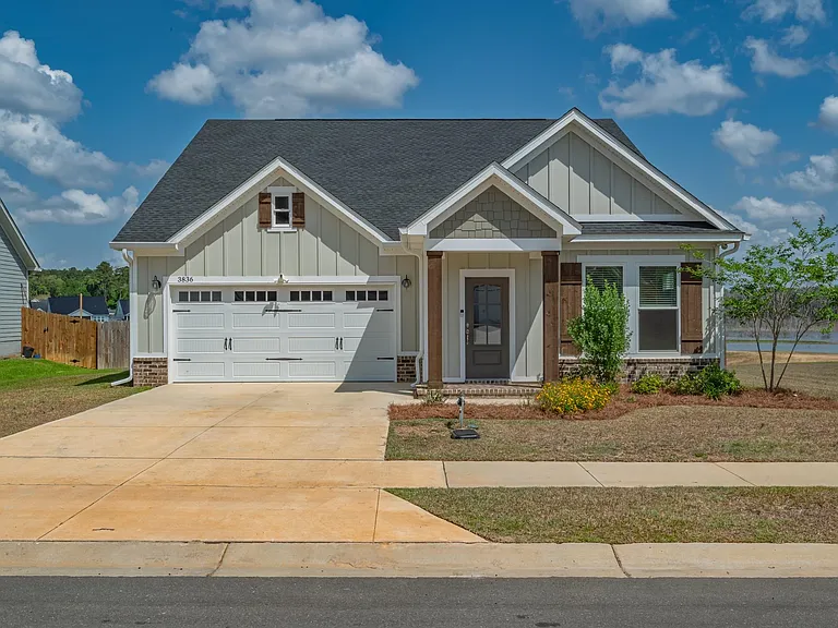 3836 Ardmore Ln — Photo 3