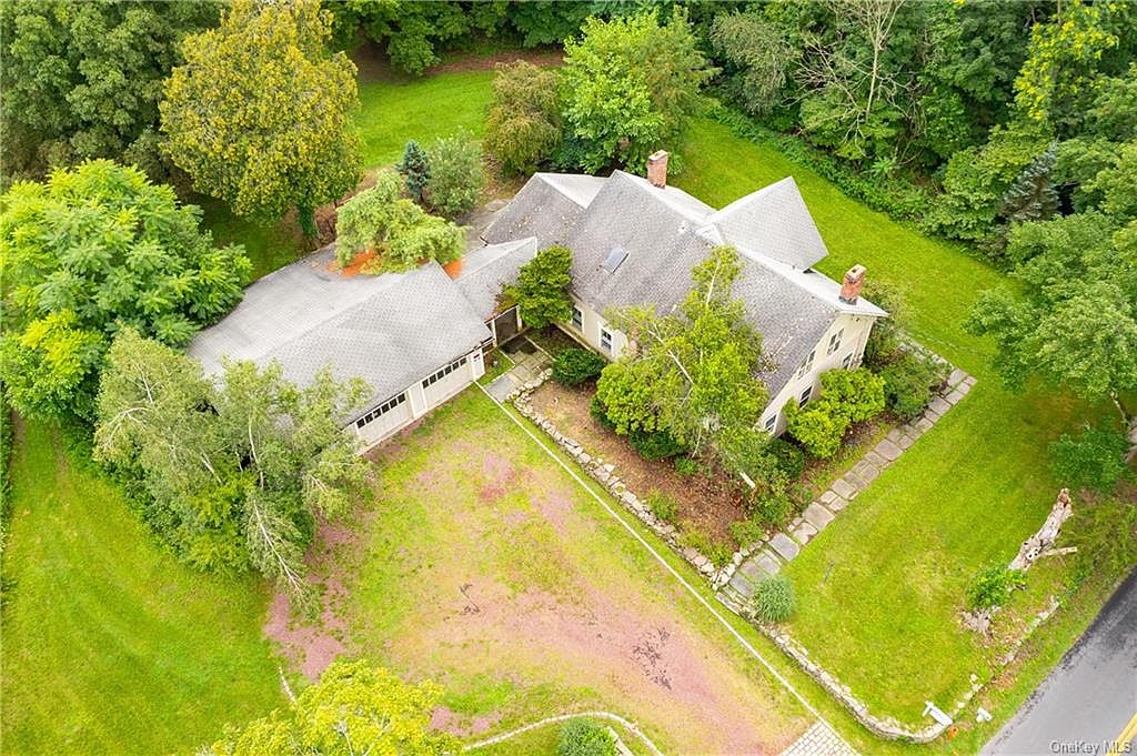 38 Sleight Plass Road, Poughkeepsie, NY 12603 Zillow