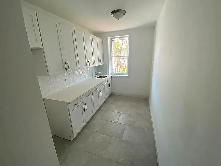 10709 Jamaica Ave #2 — Photo 15