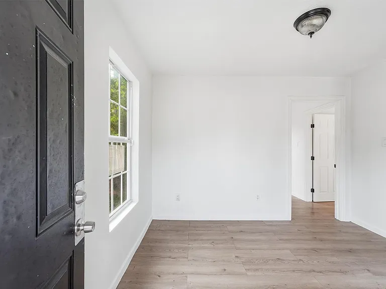 8034 Record St #B — Photo 9
