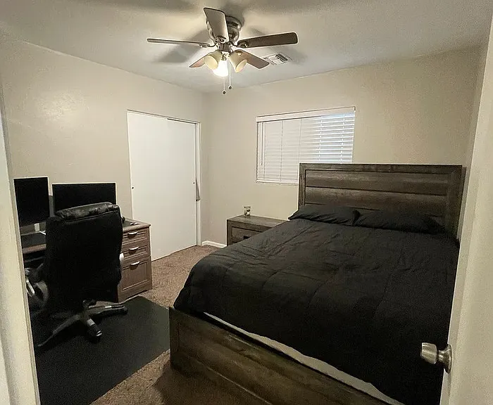 1715 E Miles St — Photo 12