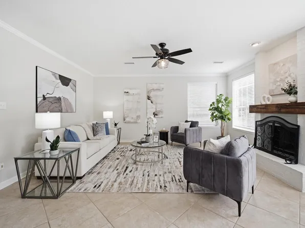 74 W Summer Storm Cir, Spring, TX 77381
