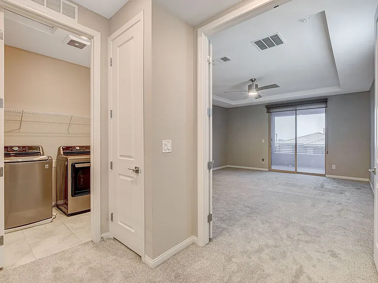 4124 Elegant Chateau St — Photo 27