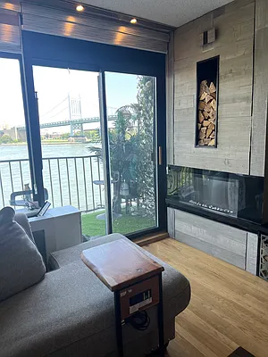 Rented by Compass | media 22