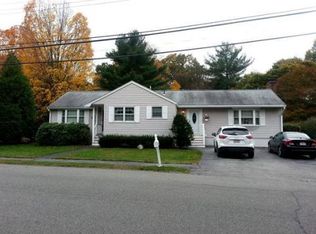16 Samoset Rd, Woburn, MA 01801