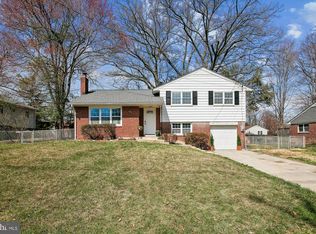 7318 Chatham St, Springfield, VA 22151