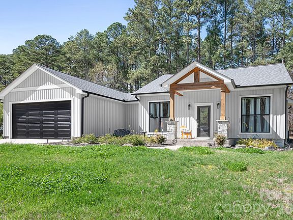 3rd image of 217 Williams Rescue Rd