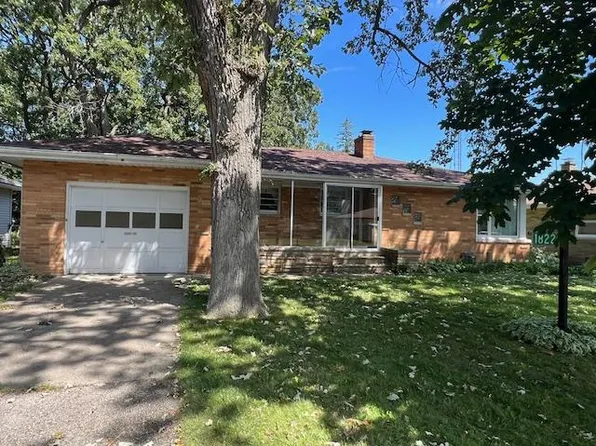 1822 89th Pl, Kenosha, WI 53143
