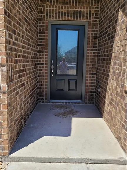 1917 Liam Dr — Photo 2