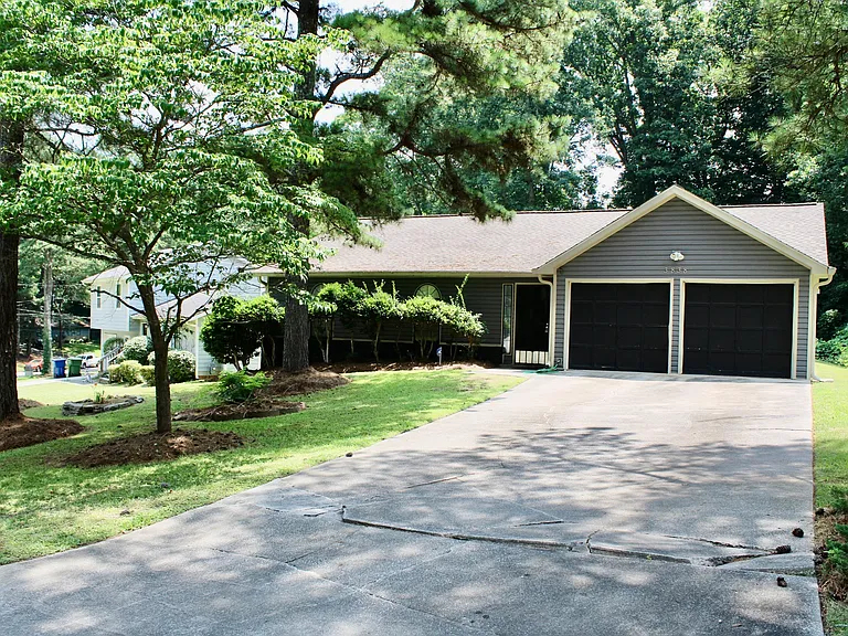 3838 Narron Dr SW — Photo 1