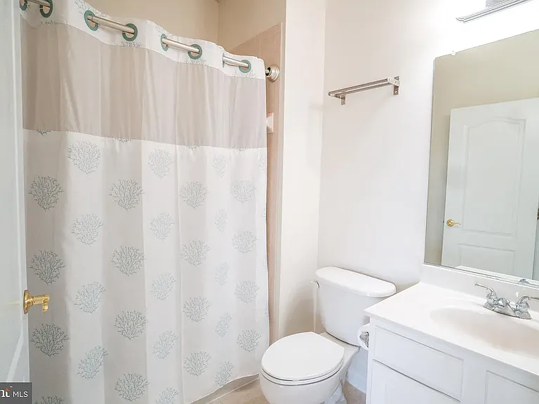 2nd bathroom