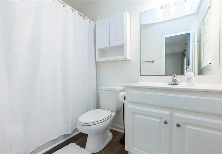 3200 Lee Dr — Photo 36