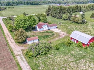 8102 W 5th Rd, Rapid River, MI 49878