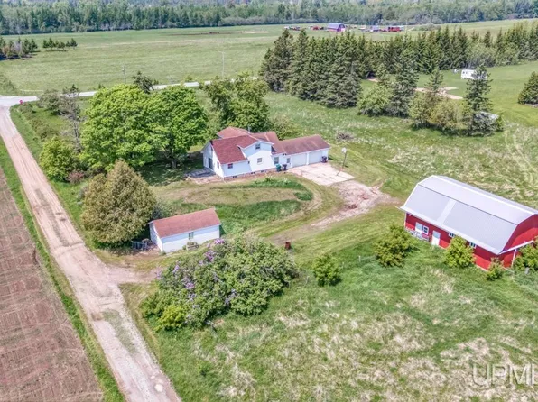 8102 W 5th Rd, Rapid River, MI 49878