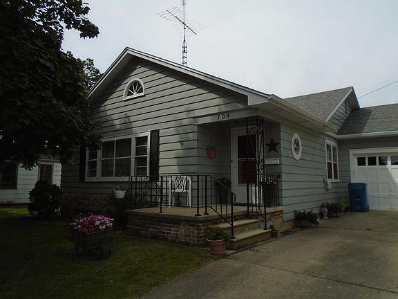 2nd image of 704 Wisconsin Ave