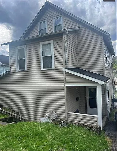 R3105 Oak St — Photo 3