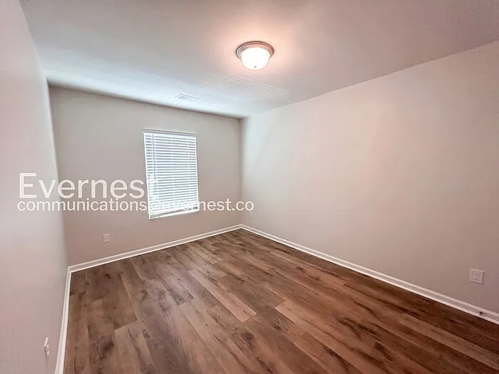 3574 Saratoga Cir — Photo 17