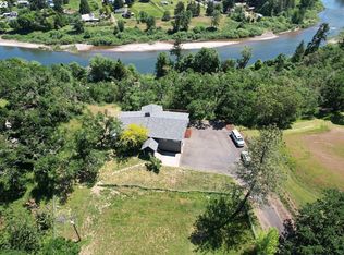 143 Rocky Point Ln, Roseburg, OR 97471