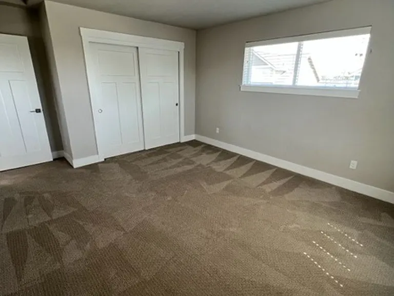 2755 SW Greens Blvd #13 — Photo 14