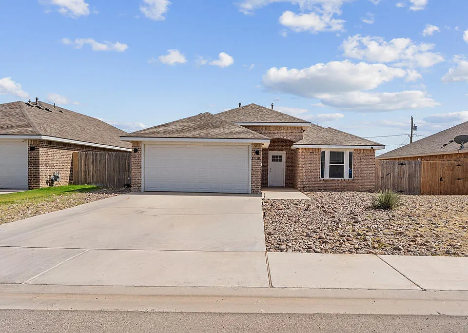 1330 E Spruce Ave