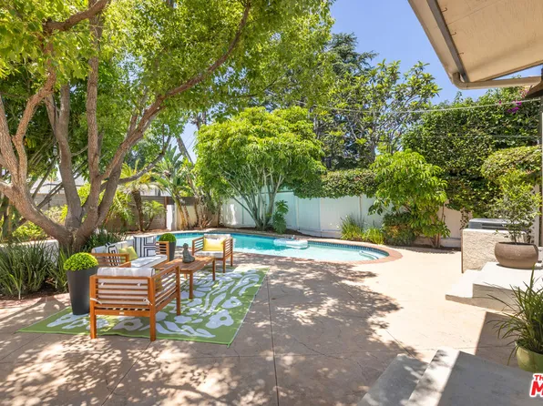 4557 Nagle Ave, Sherman Oaks, CA 91423